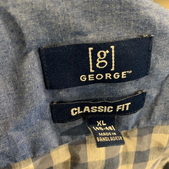 Men’s button up dress shirt - Picture 2 of 2